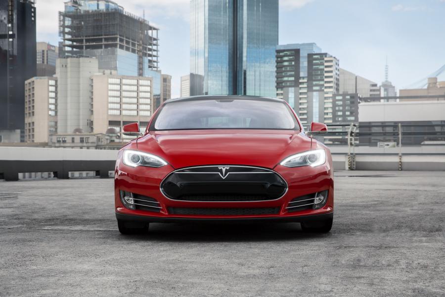  Tesla Model S P85+ 2012 года  (AU) (фото 3 из 11)